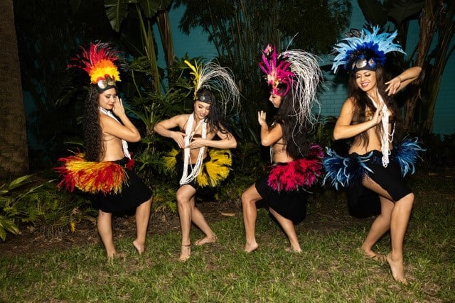 Aloha-Hula-Dancers